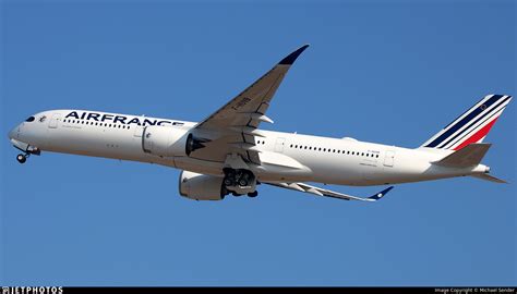 Over 200 Aircraft: A Deep Dive Into Air France's Fleet .